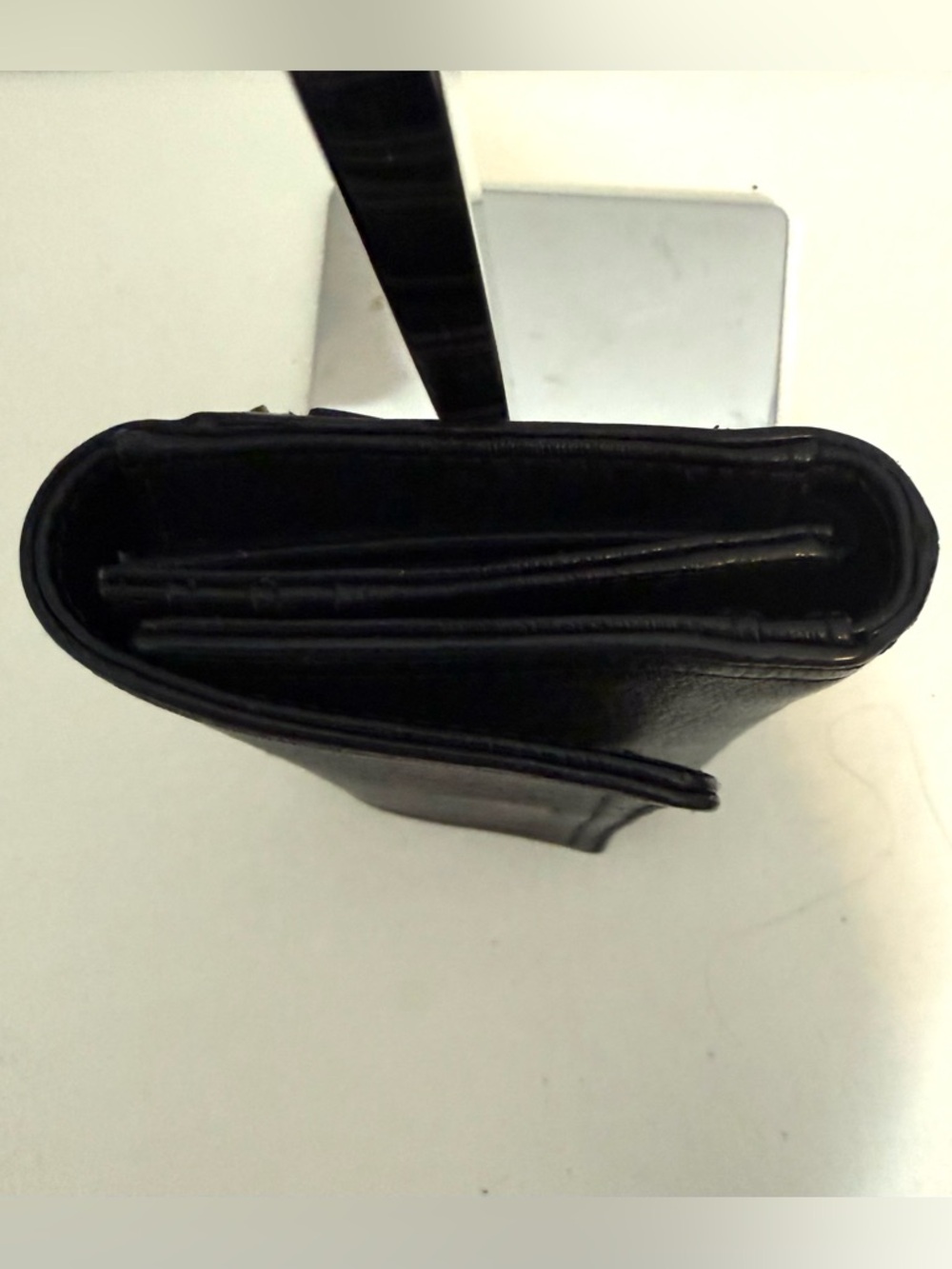 Fossil Logan Black Leather Wallet Women’s Trifold - Picture 3 of 16